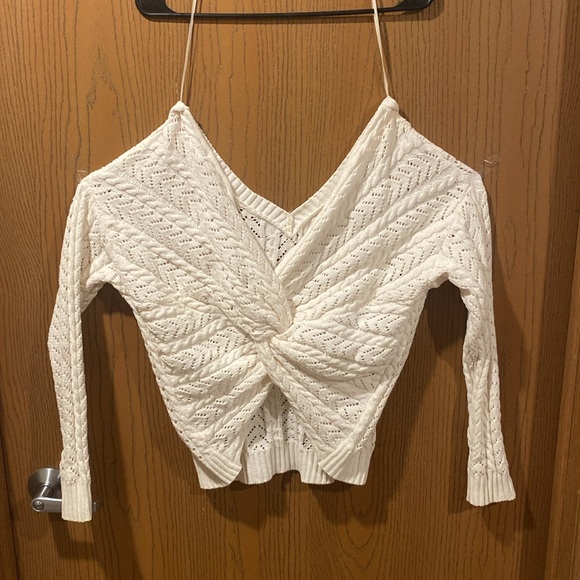 Jessica Simpson size L sweater - Picture 2 of 2